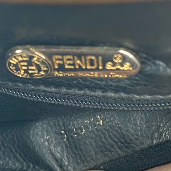 Fendi Bucket Bag - Picture 4 of 15